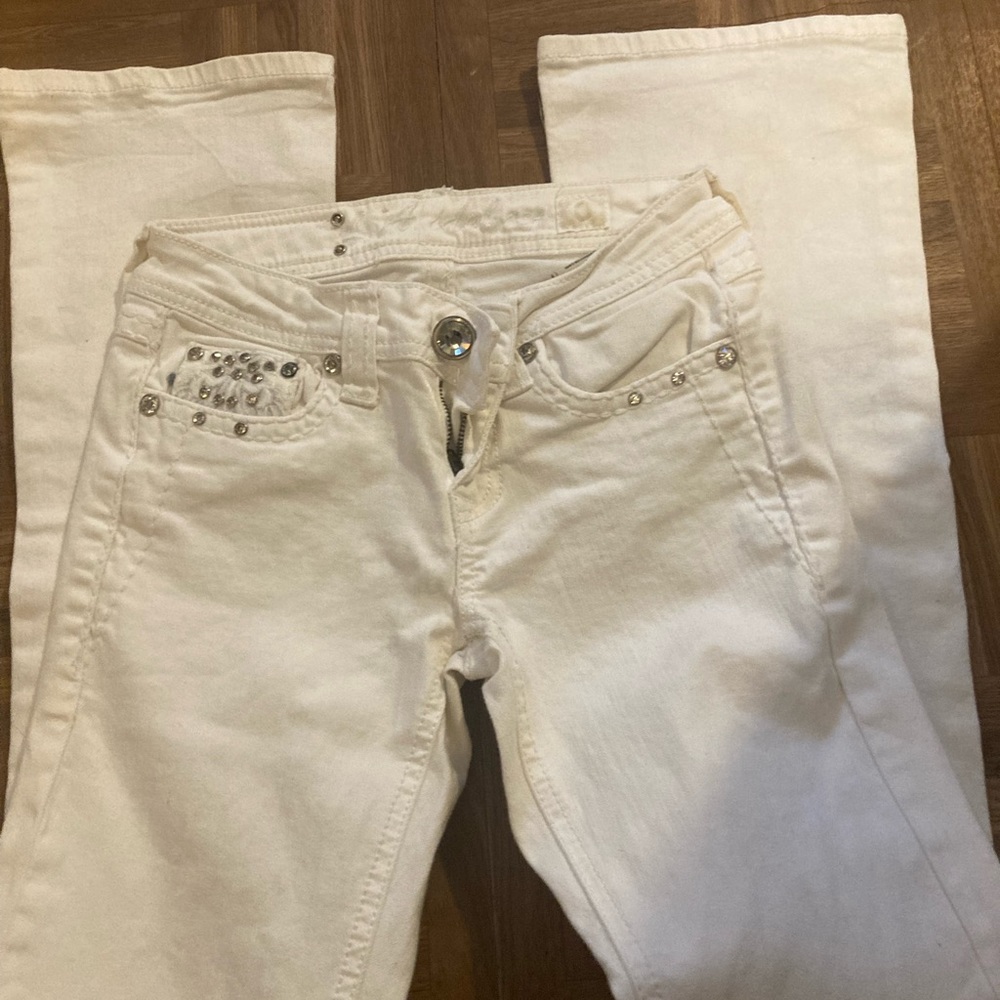 White womens L.A idol jeans